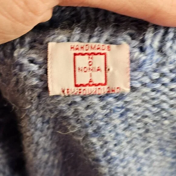 Vintage Light Blue and White Moose Holiday Sweater Sz L - Picture 6 of 8